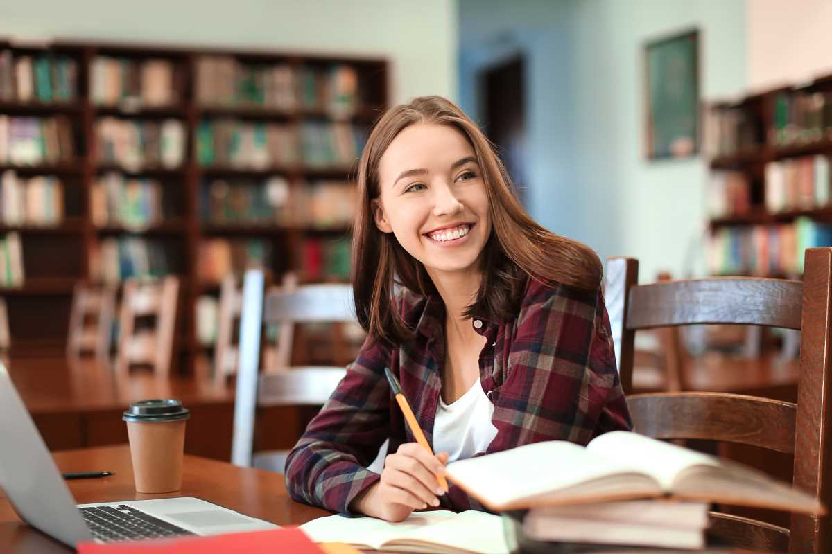 Navigate Financial Aid Successfully When Studying Abroad